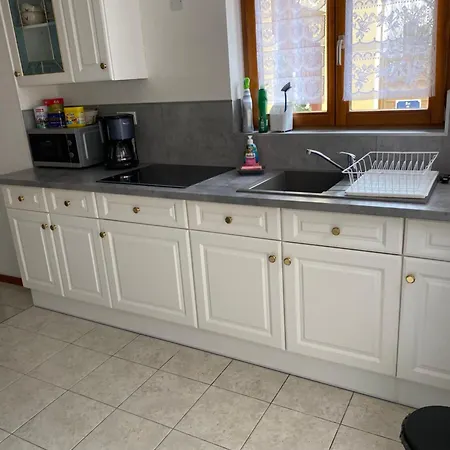 Les Acacias Apartman