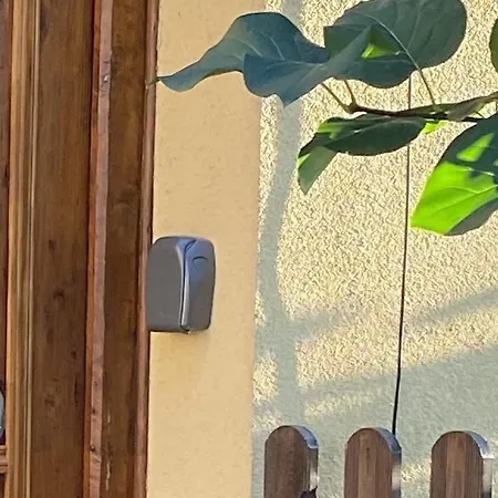 Les Acacias Lägenhet *