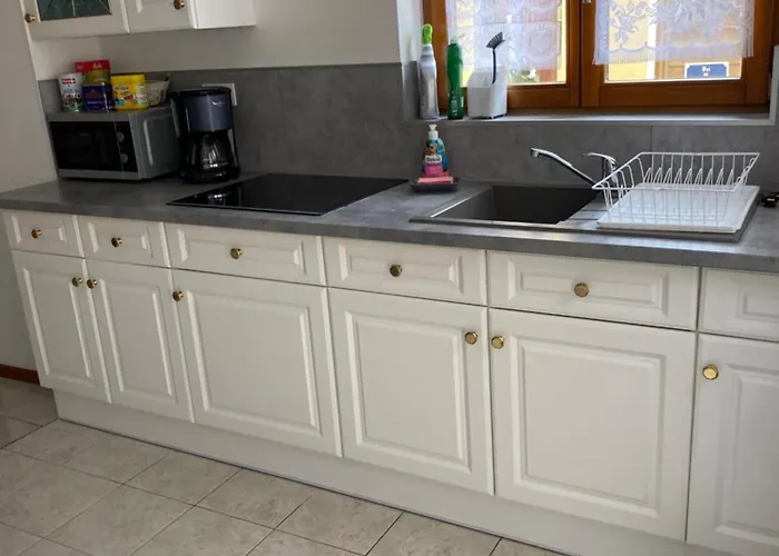 Les Acacias Apartment