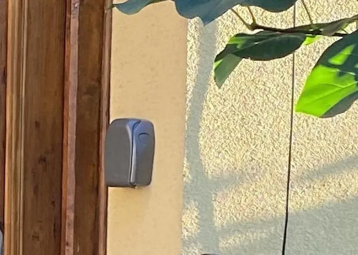 Les Acacias Apartment *